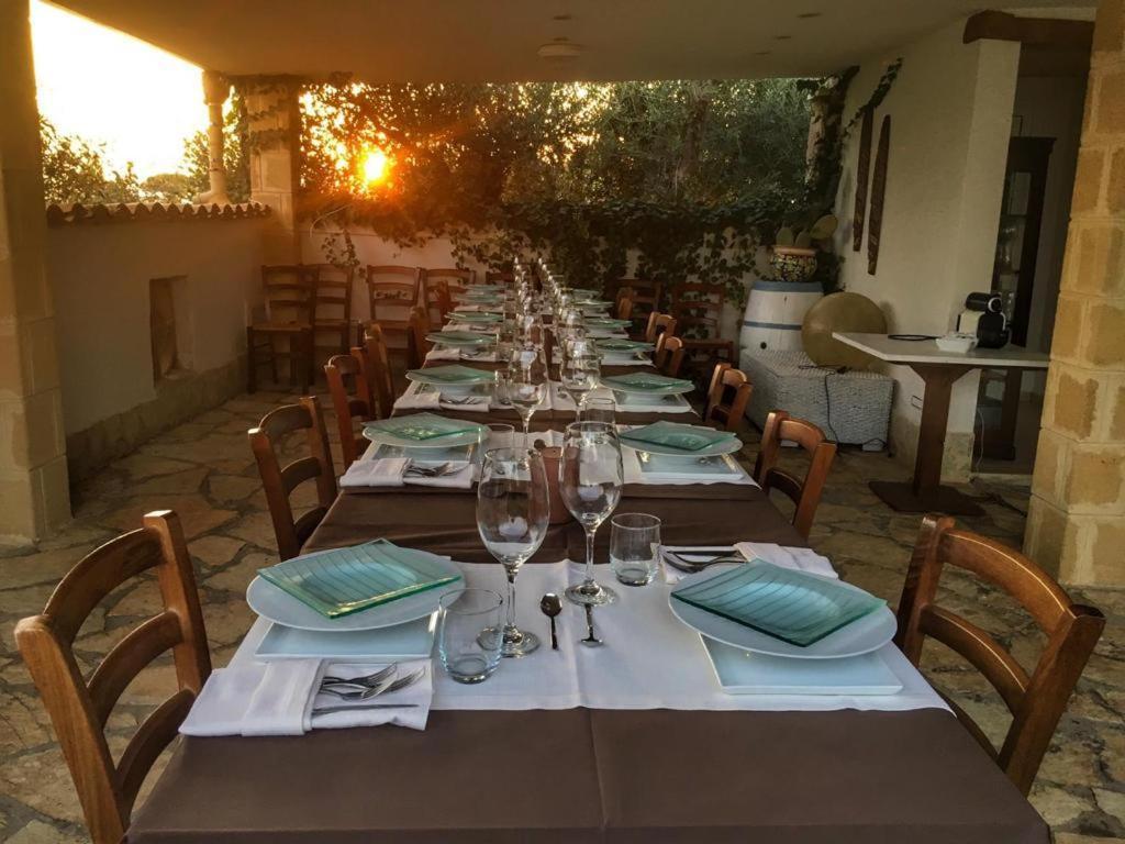 Villa Ceni - Appartamenti Con Camere, Cucina, Wc E Terrazza Sul Mare In Villa Con Piscina, Giardino E Parcheggio Marinella di Selinunte Exterior foto